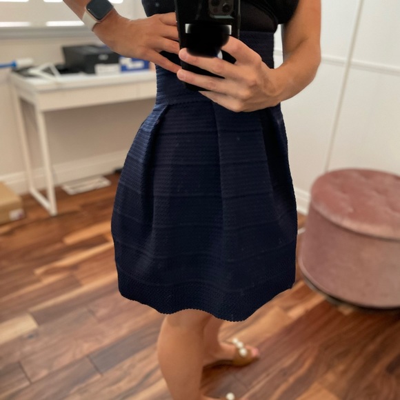 H&M Scuba Skirt - Picture 3 of 5